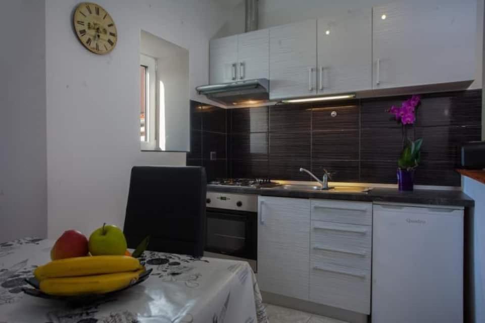 Appartamento Historic Luxury Old Town Zara Esterno foto