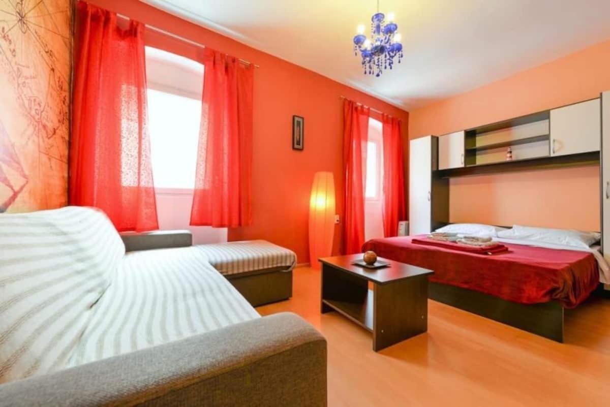 Appartamento Historic Luxury Old Town Zara Esterno foto